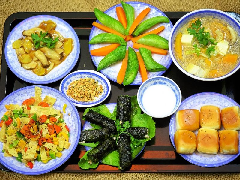 Lục Phủ Ngũ Tạng Trong Đông Y: Hiểu Biết Và Dưỡng Sinh Tự Nhiên Ăn uống điều độ theo ngũ hành, tăng cường ăn nhạt để dưỡng sinh